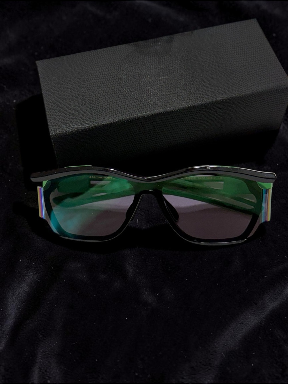 Vintage Deadstock MUJOSH Shield Sunglasses Green Wrap Y2K Futuristic NEW
